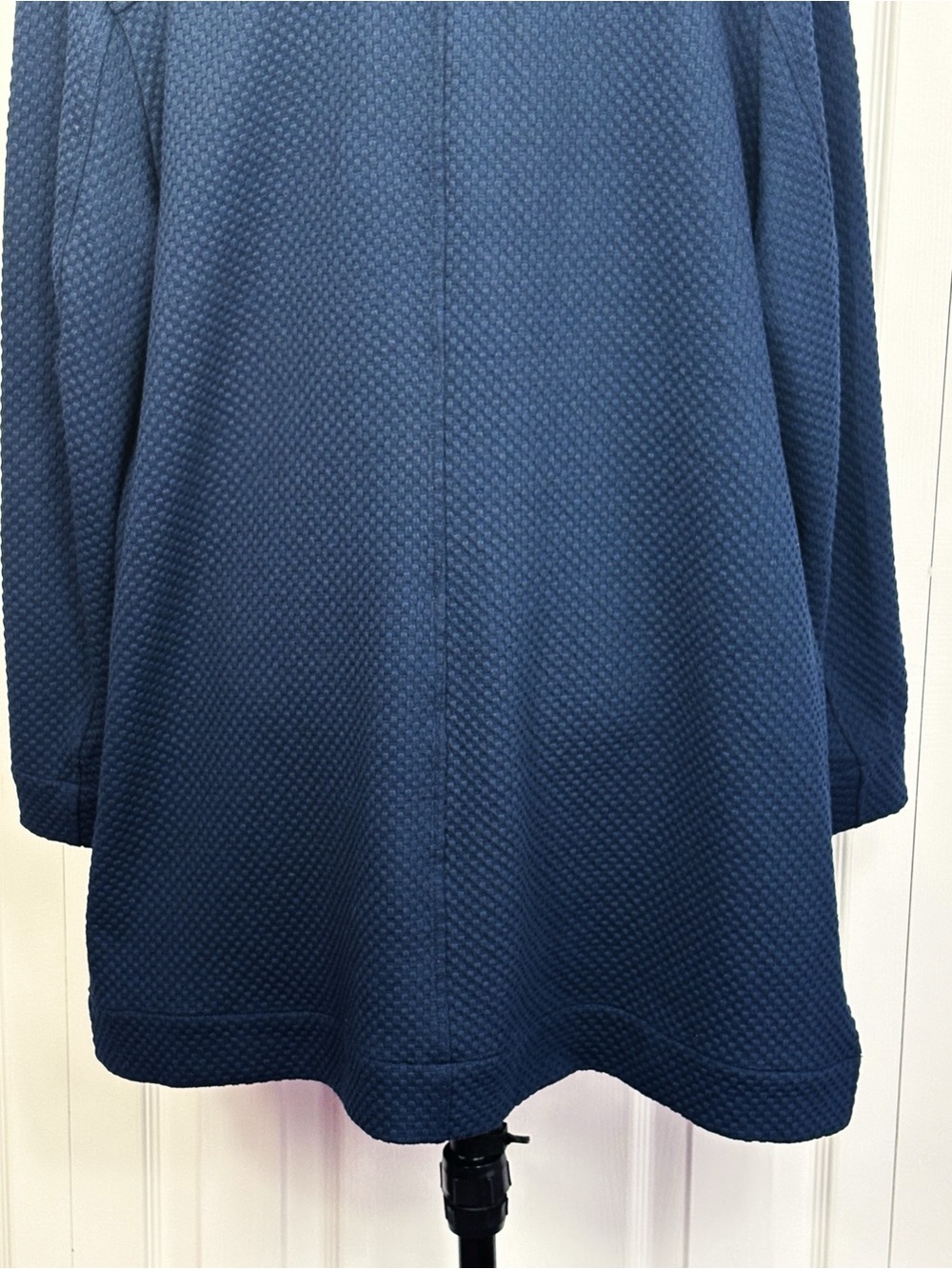 NWT CJ Banks Navy Blue Textured Knit Open Front Shacket Blazer 1X - Picture 16 of 16